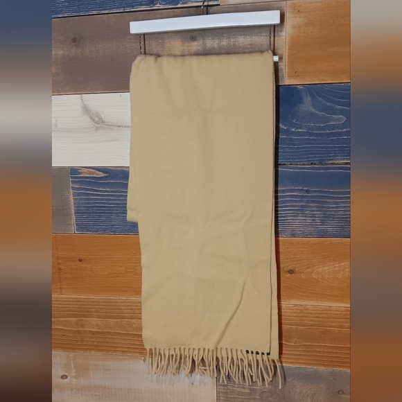 Vintage Accessories - Lambswool Scarf Cream